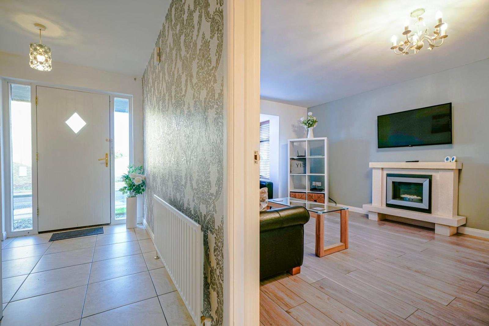 3 Bed House, Quiet Location Close To Bangor Екстериор снимка